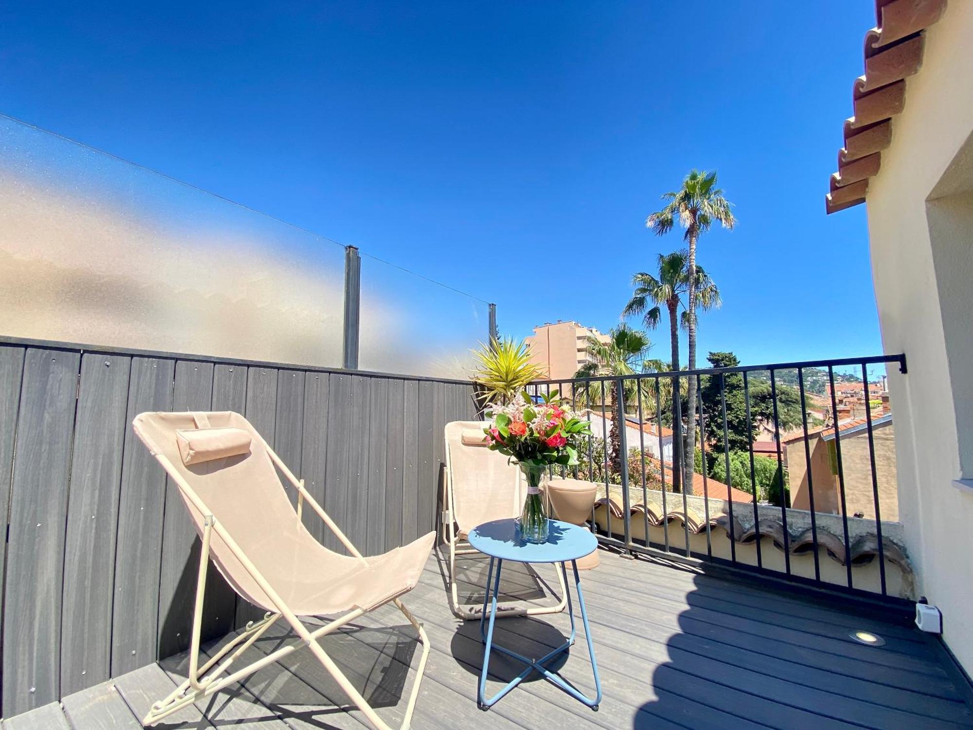 Luxury "Les Toits Du Soleil" - Magnifique Appartement Avec Terrasses Et Jacuzzi - Centre De Cannes - By Scls Locations Bagian luar foto