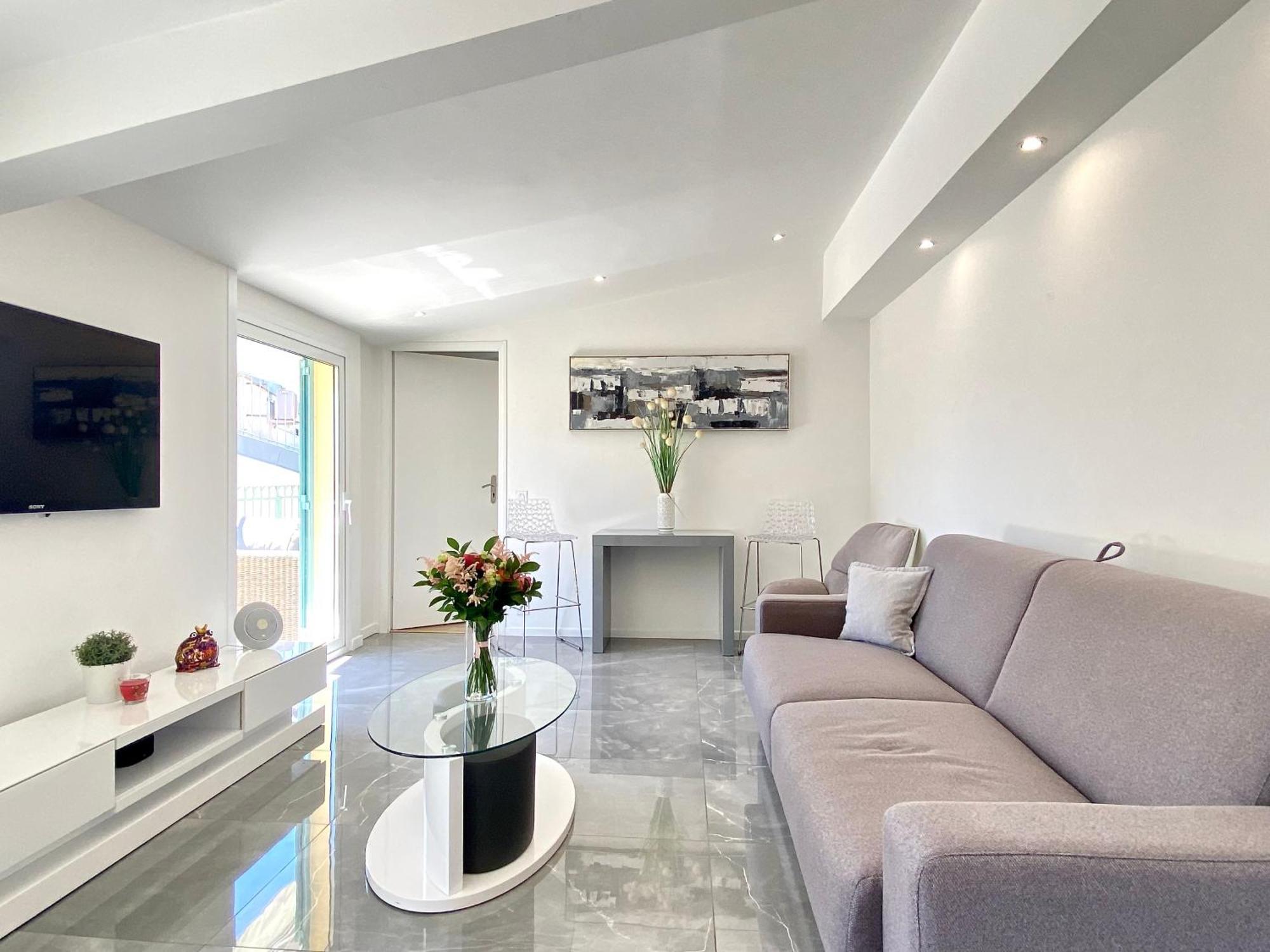 Luxury "Les Toits Du Soleil" - Magnifique Appartement Avec Terrasses Et Jacuzzi - Centre De Cannes - By Scls Locations Bagian luar foto